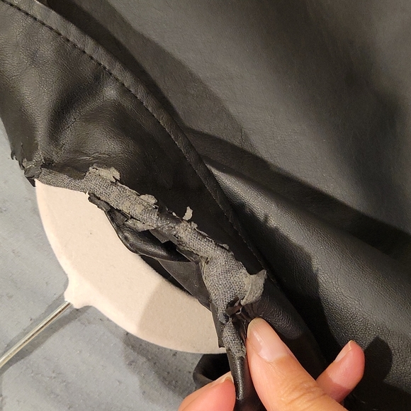 ⚠️3 for 30!! F21 Moto Leather Vest - Picture 5 of 6